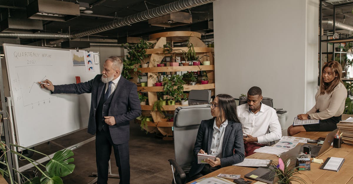 VX账号买卖：短信通知：从预约到交通管制