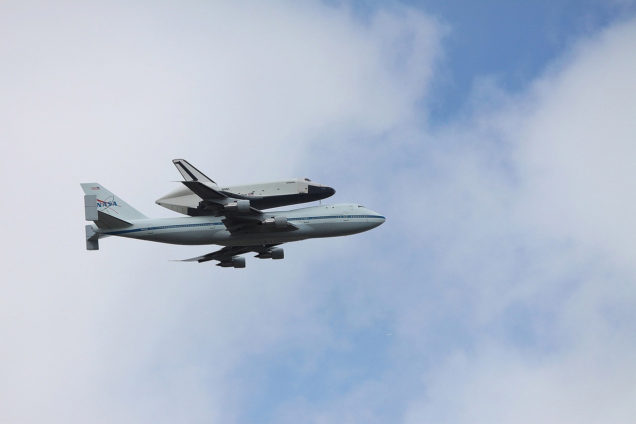 菠萝云实名账号：流量卡全球漫游究竟如何使用？